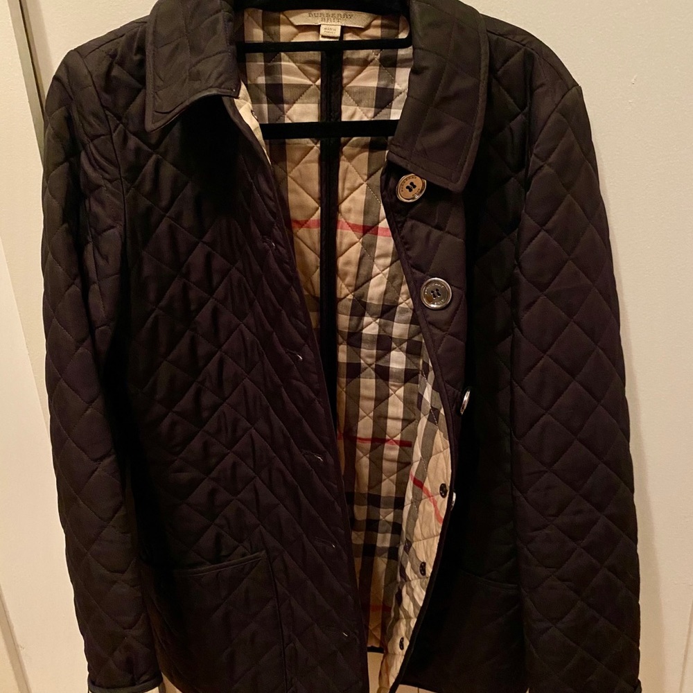 Burberry Classic Quilted Coat (Black)